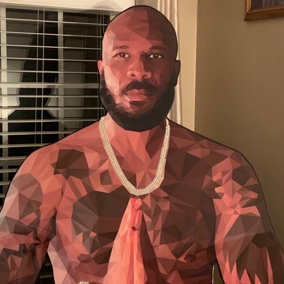 Meet your Posher, Tay - Picture 1 of 1